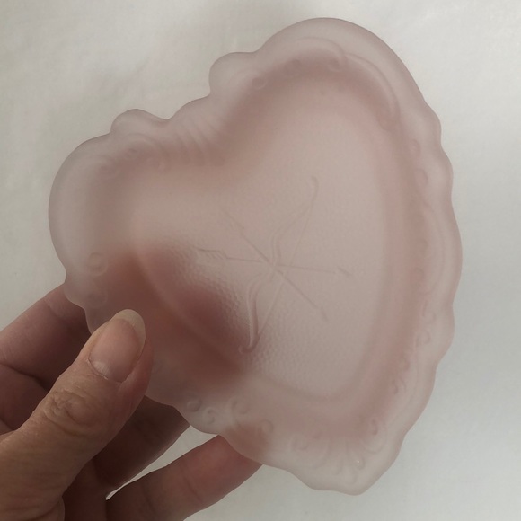 Vintage Imperial Glass Lenox Pink Satin Heart Bow And Arrow Trinket Dish - Picture 4 of 12